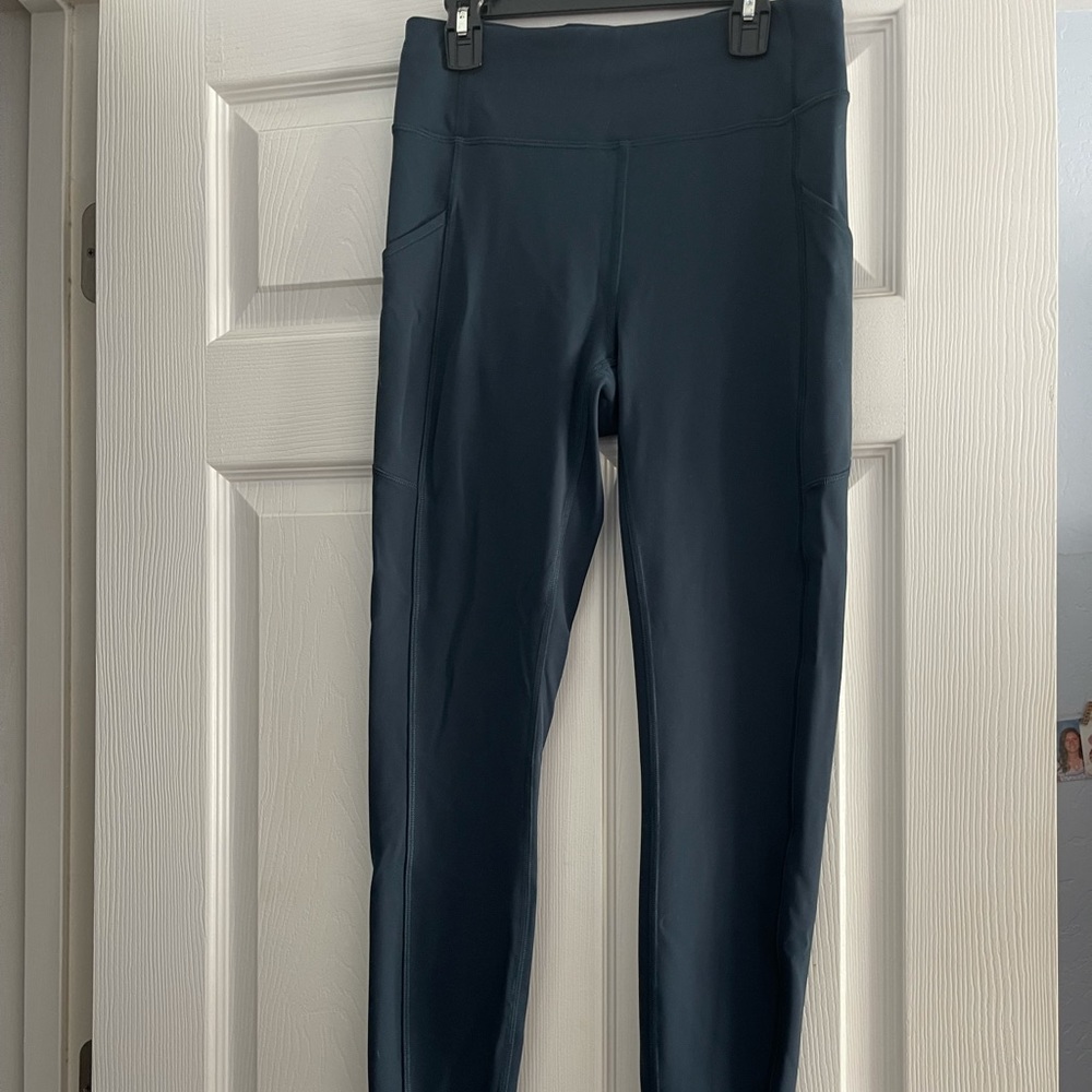 Size 8 lululemon leggings.